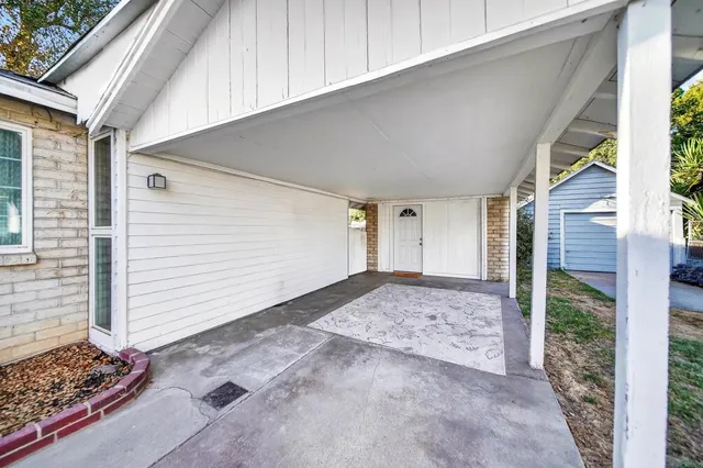 a view of backyard of house