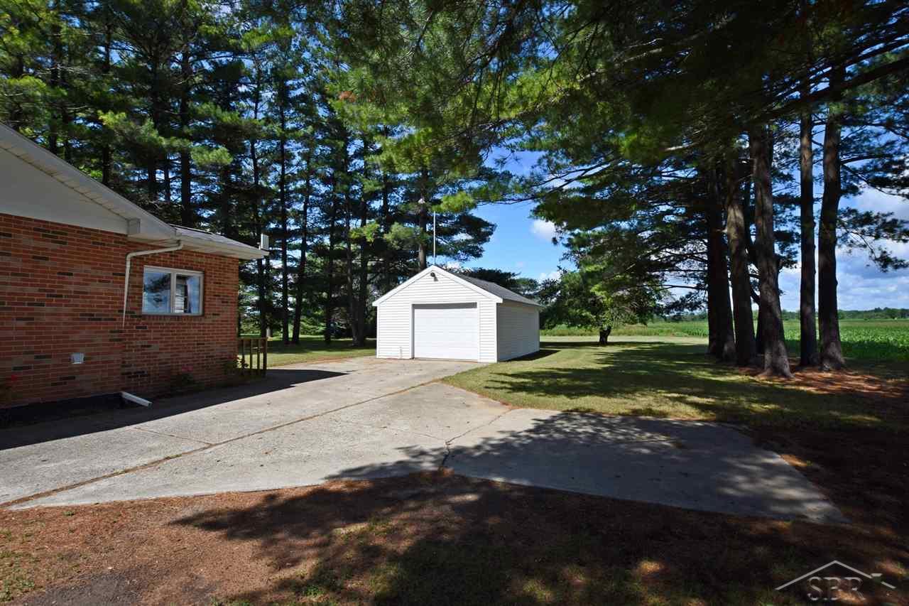 4757 North Iva Road Hemlock, MI 48626 - Photo 23 of 25 31323124-22.JPG