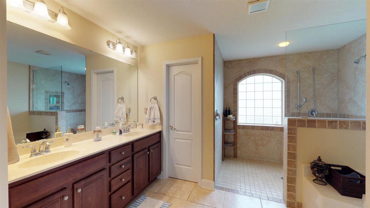 2240 Reed Ridge Court Navarre, FL 32566 - Photo 19 of 26 Gallery Image 19