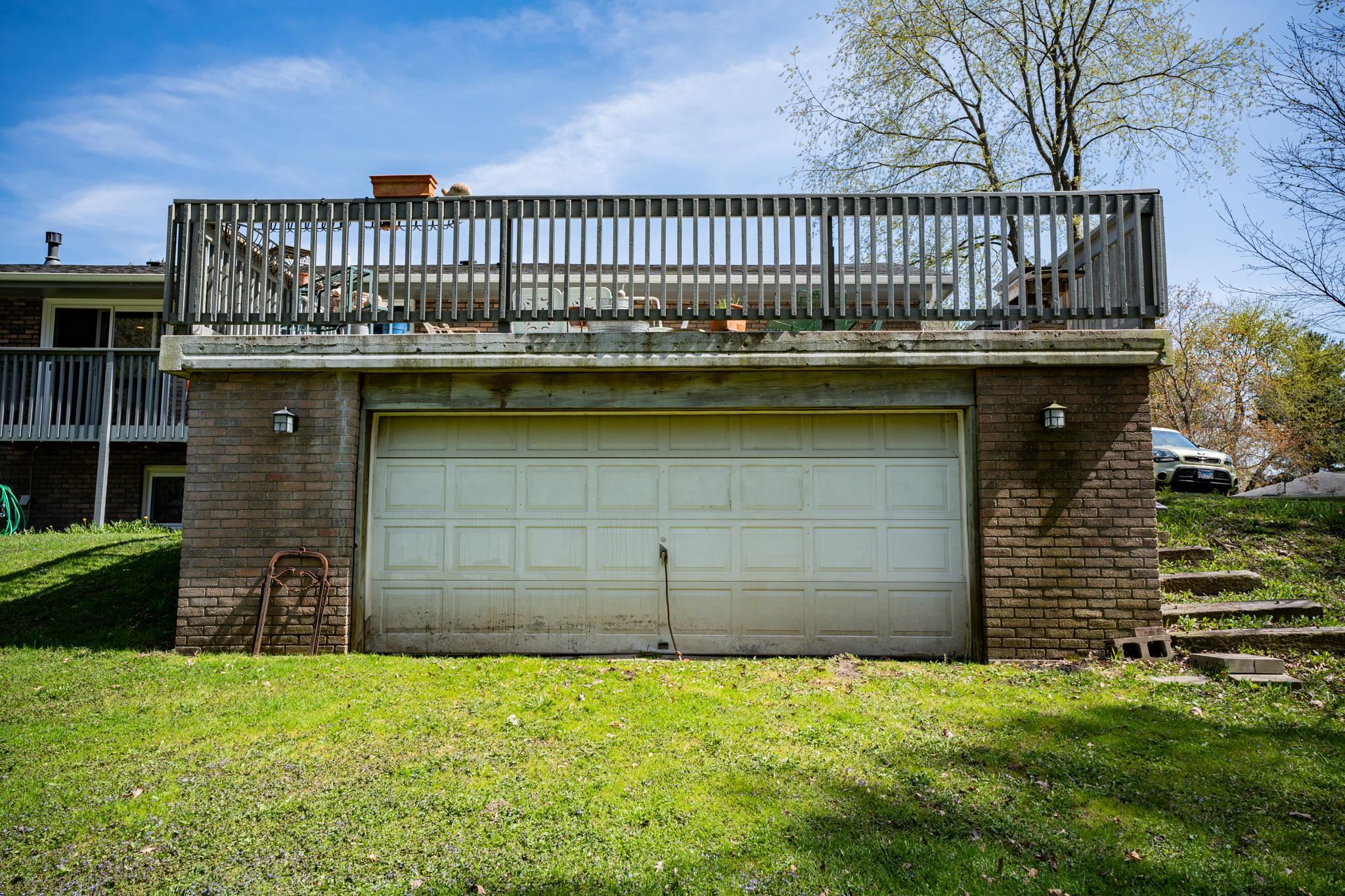 5968 East Bradley Road Byron, IL 61010 - Photo 31 of 40 a view of a house with a wooden fence