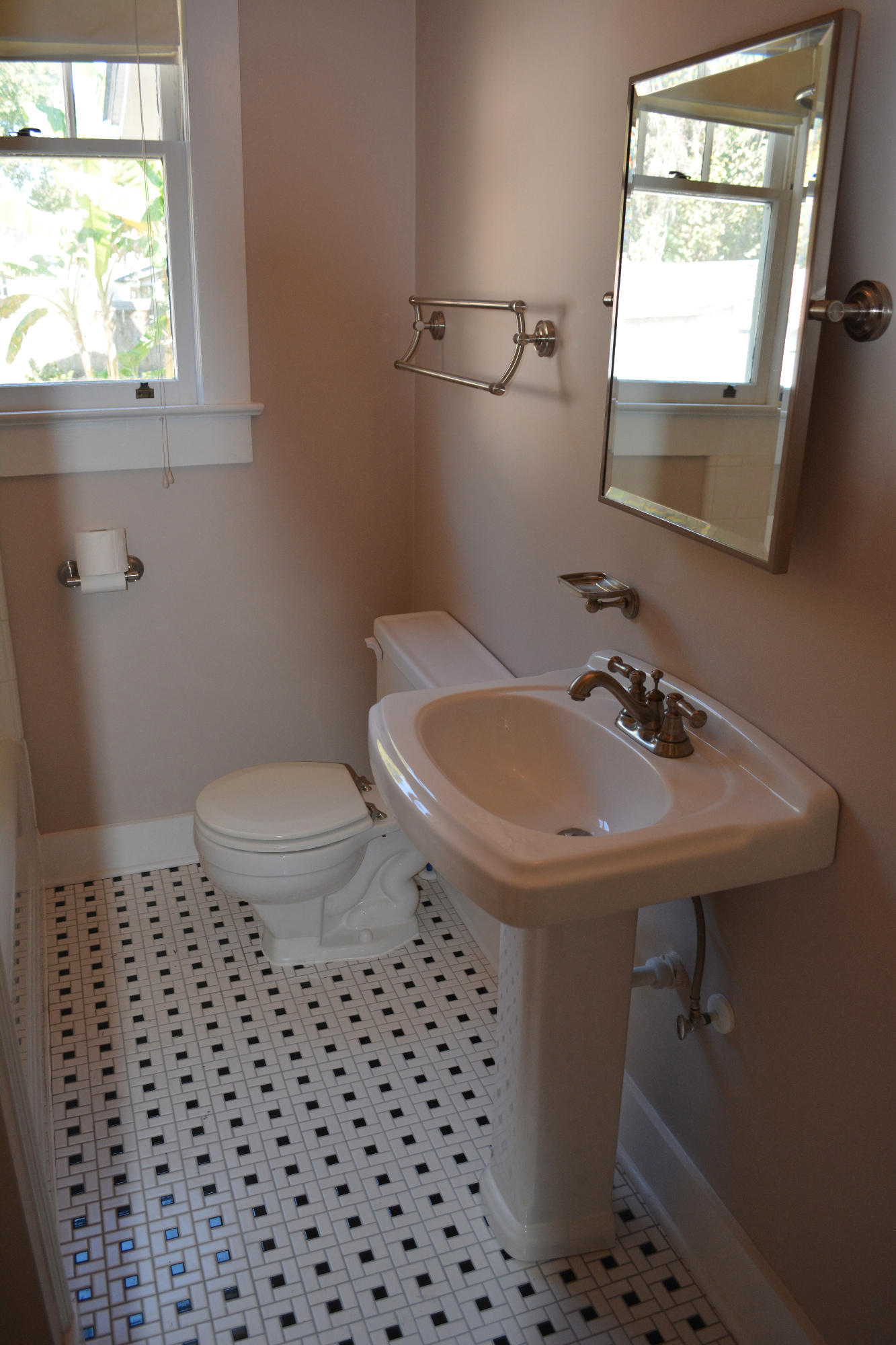 23 Wedgepark Road Charleston, SC 29407 - Photo 19 of 30 Guest Bath