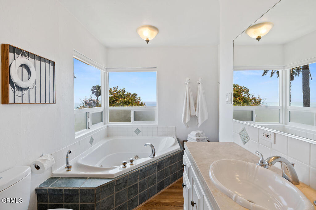 2335 Whitney Avenue Summerland, CA 93067 - Photo 20 of 33 a bathroom with a tub and a sink