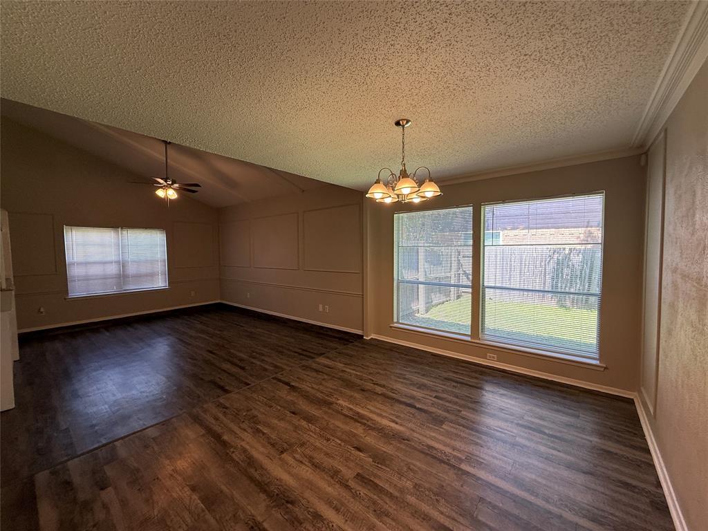 1121 Via Del Rey Mesquite, TX 75150 - Photo 11 of 38