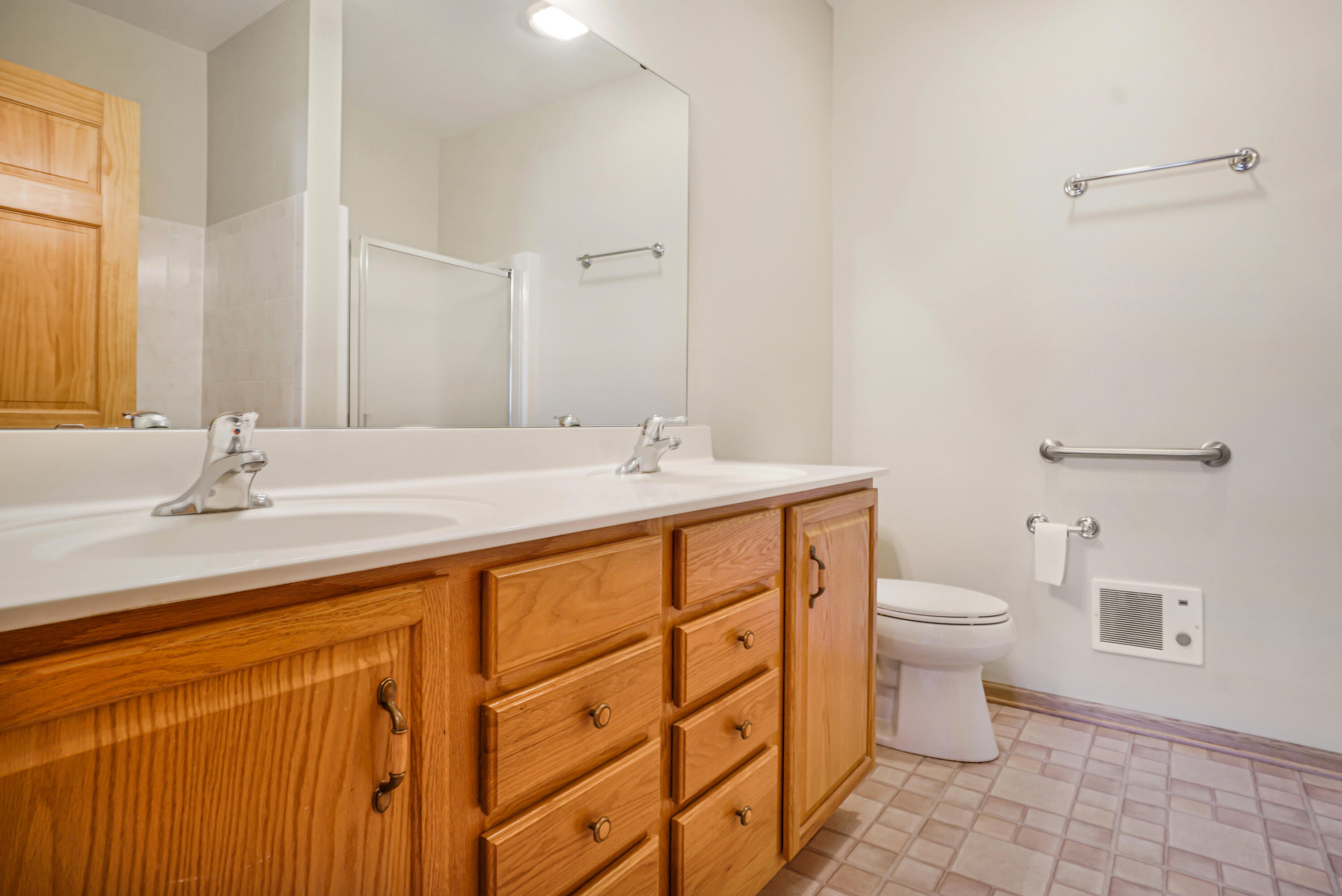 223 5th Street, Unit 211 Hartford, WI 53027 - Photo 17 of 31 Primary Ensuite