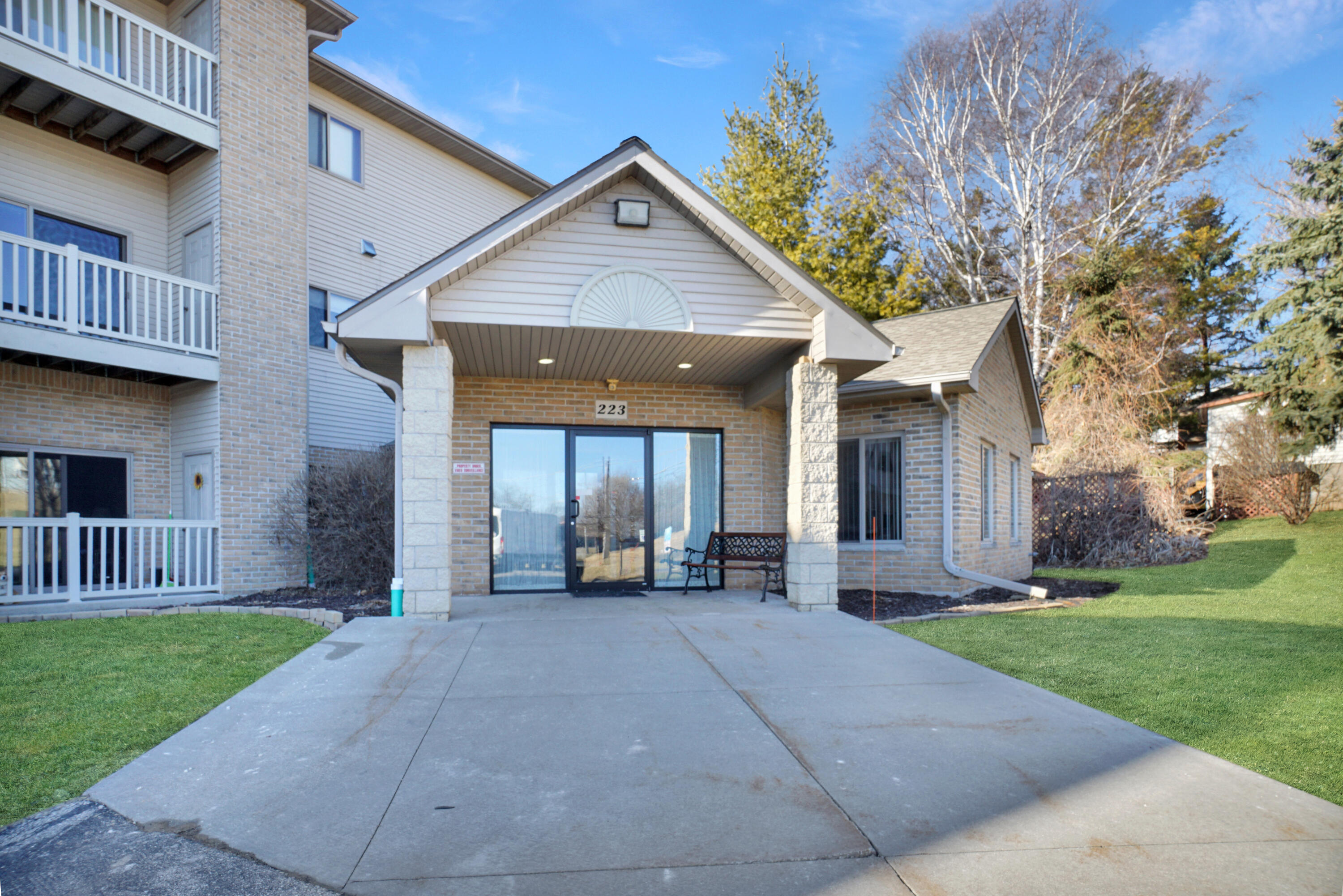 223 5th Street, Unit 211 Hartford, WI 53027 - Photo 27 of 31 Exterior