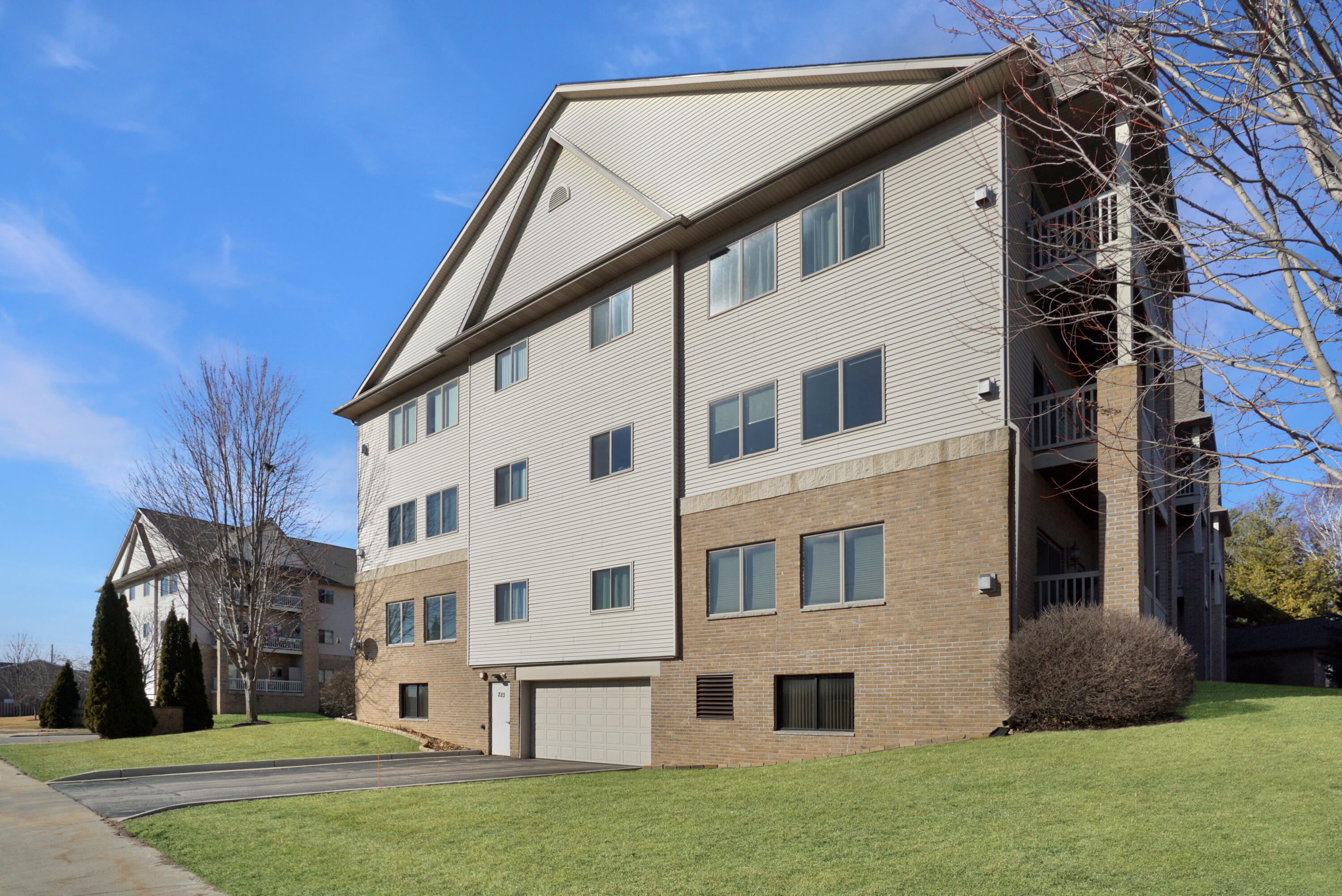 223 5th Street, Unit 211 Hartford, WI 53027 - Photo 30 of 31 Exterior