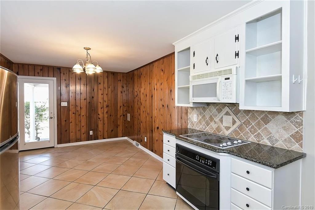 213 Forest Park Road Matthews, NC 28104 - Photo 10 of 25