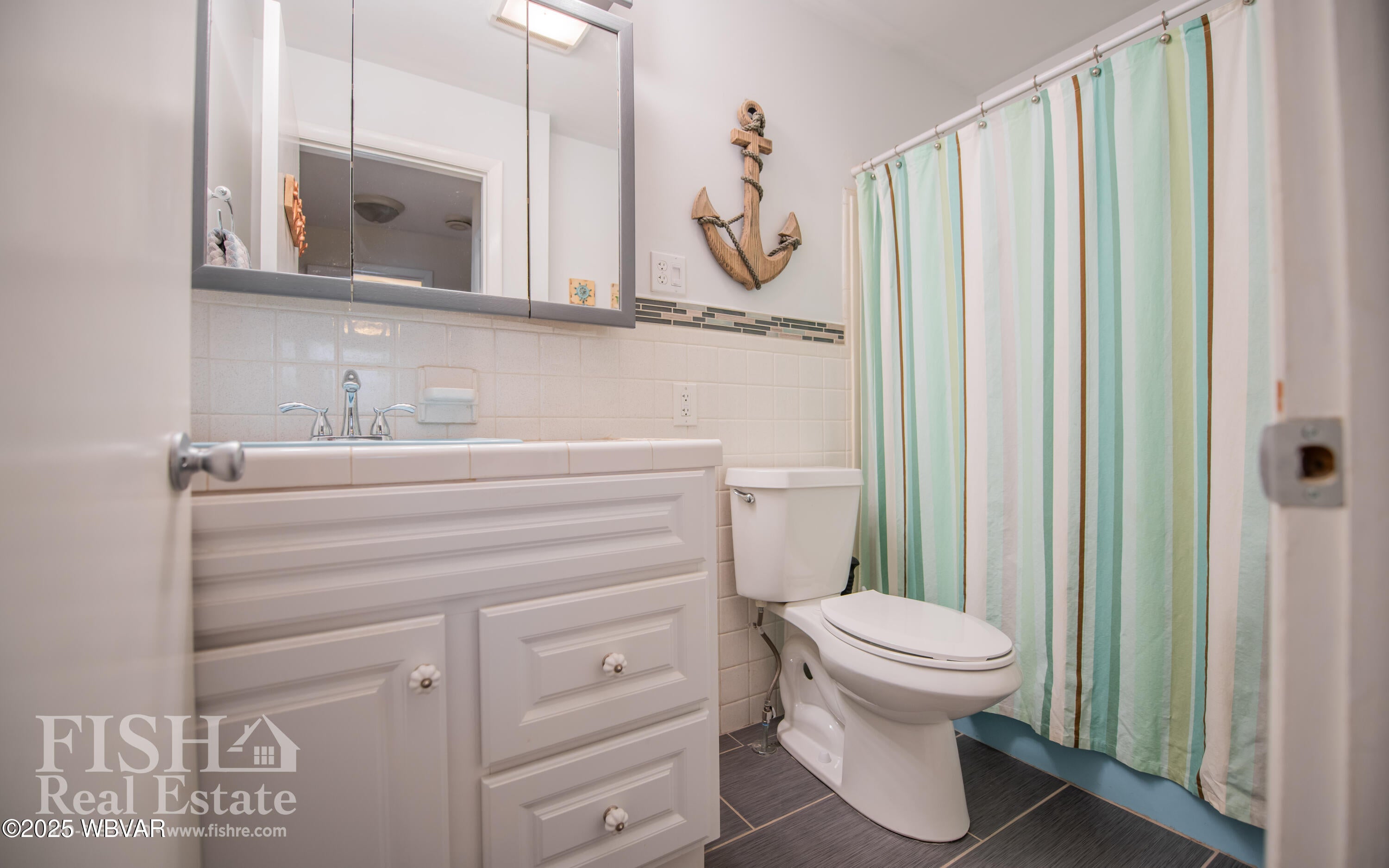 1608 Elizabeth Road State College, PA 16801 - Photo 13 of 23 Full bath