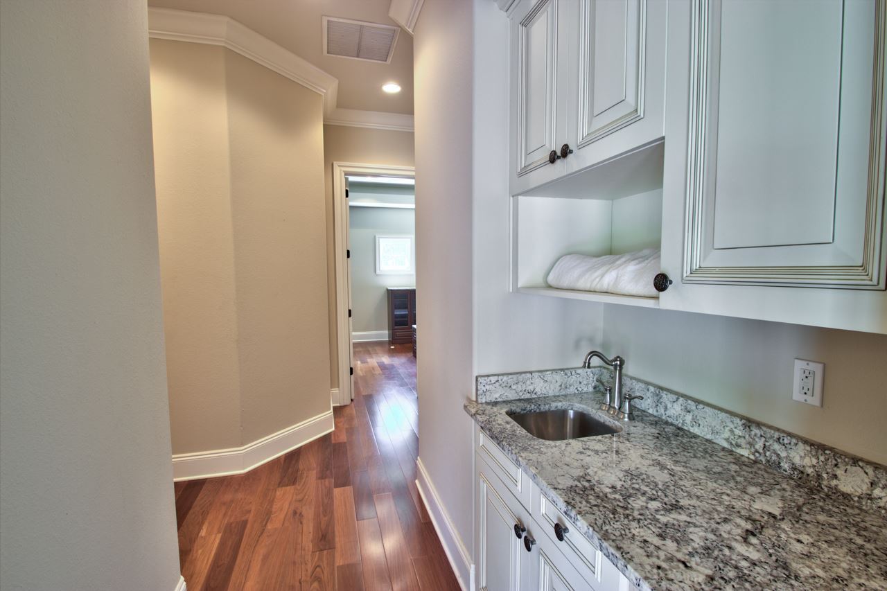 6089 Leigh Read Road Tallahassee, FL 32309 - Photo 9 of 36 Gallery Image 9