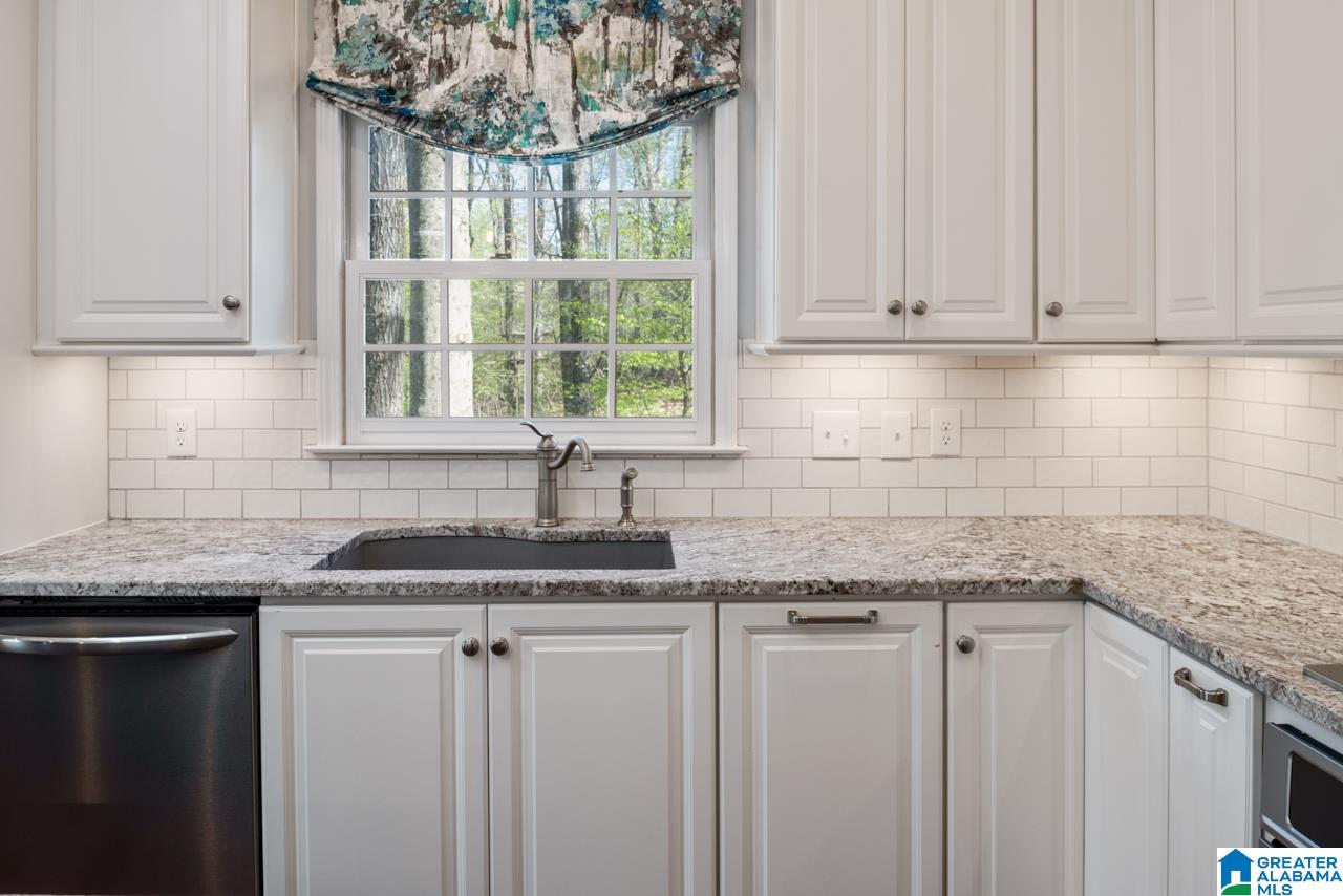 4706 Caldwell Mill Road Birmingham, AL 35243 - Photo 10 of 45