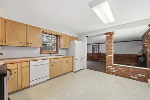 $585,000 | 52 Vicksburg Circle, Holden, MA 01520