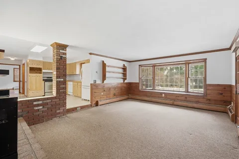 $585,000 | 52 Vicksburg Circle, Holden, MA 01520