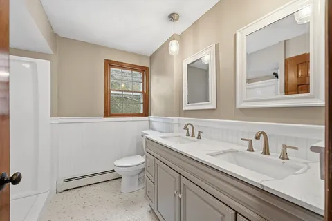 $585,000 | 52 Vicksburg Circle, Holden, MA 01520