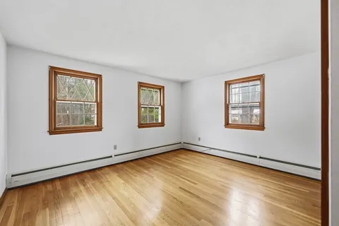 $585,000 | 52 Vicksburg Circle, Holden, MA 01520