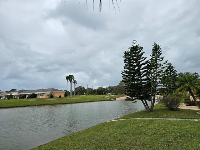 $106,999 | 915 Club Circle, Lakeshore, FL 33854