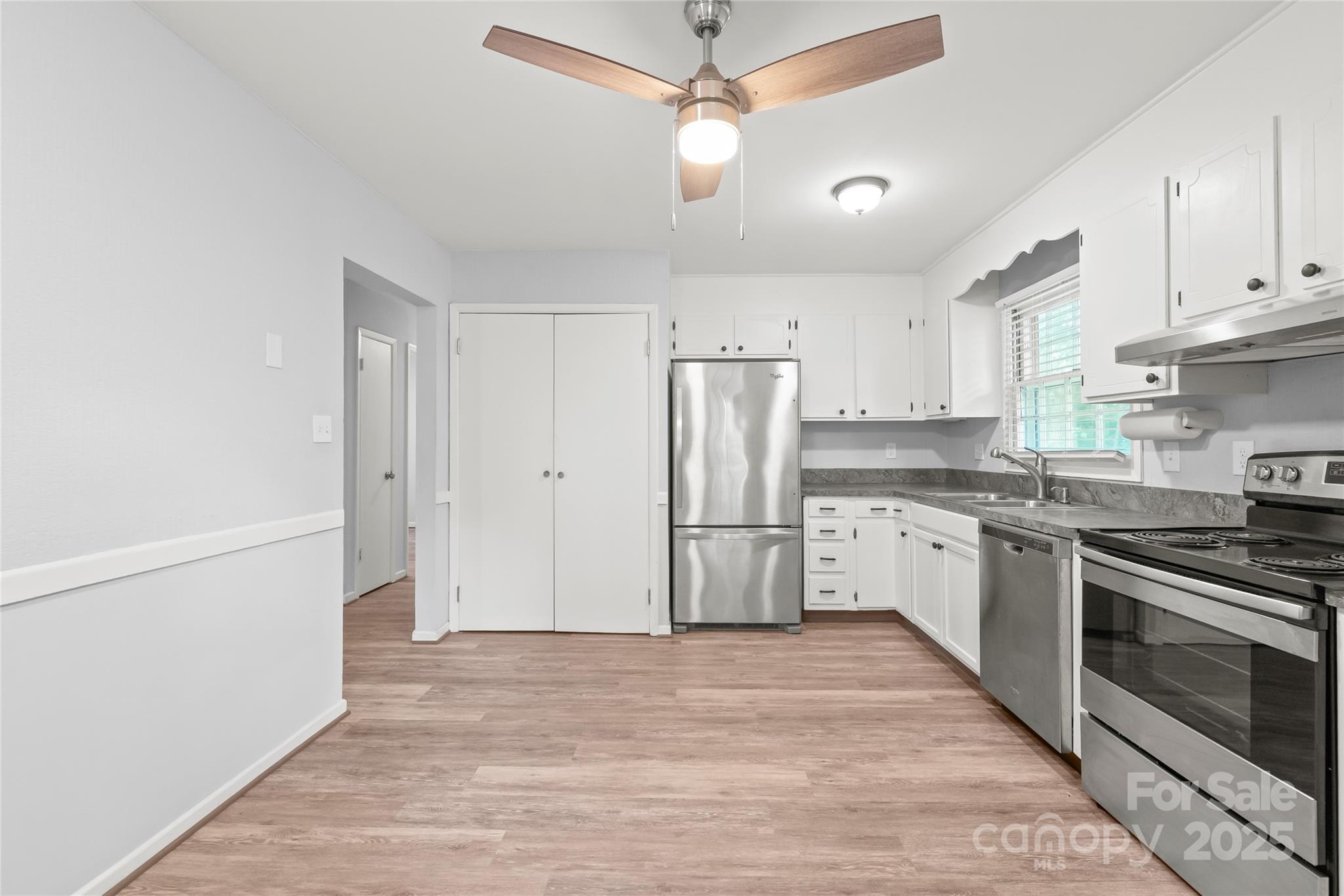 3312 Autumn Ridge Drive Charlotte, NC 28269 - Photo 14 of 32 Gallery Image 14