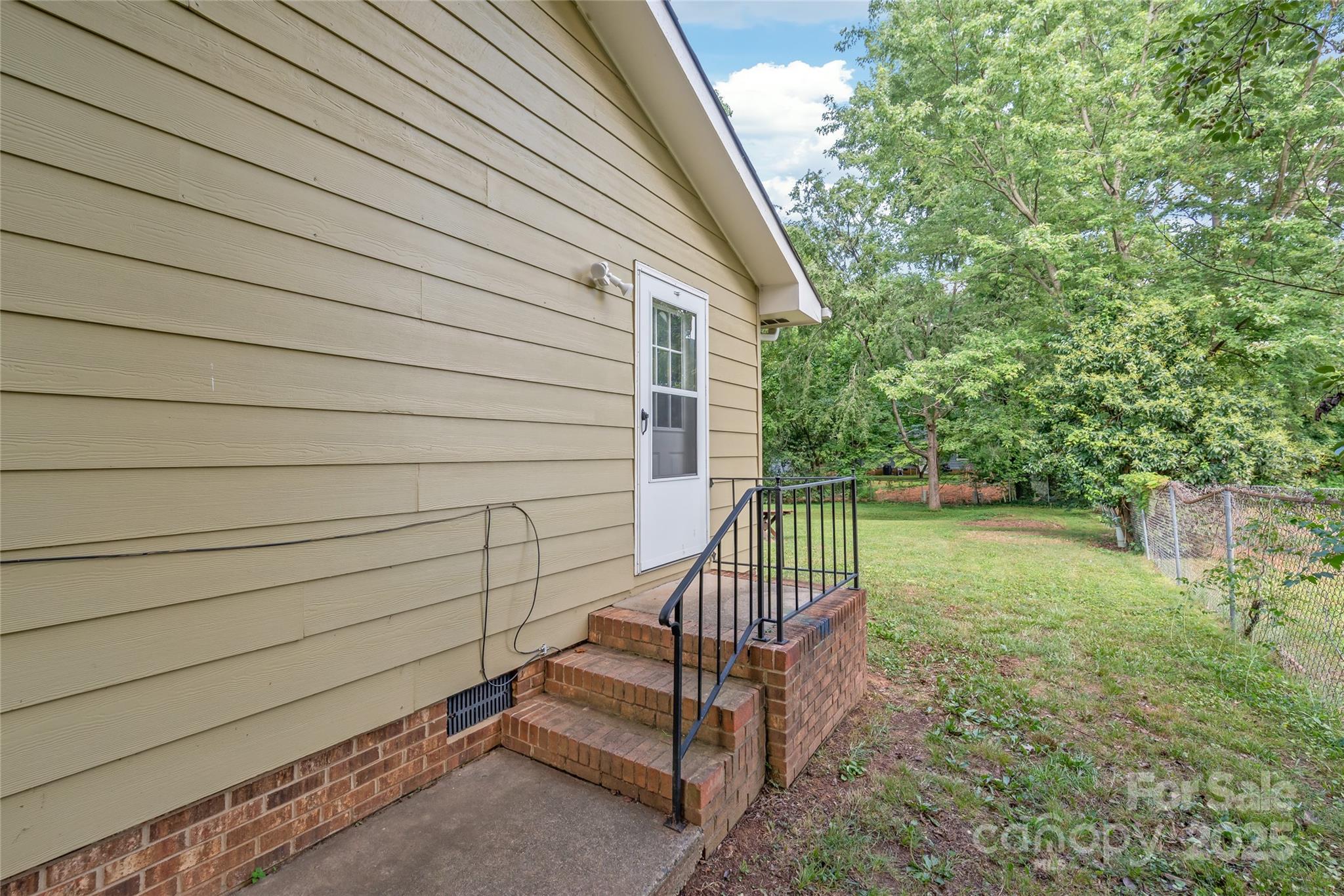 3312 Autumn Ridge Drive Charlotte, NC 28269 - Photo 26 of 32 Gallery Image 26