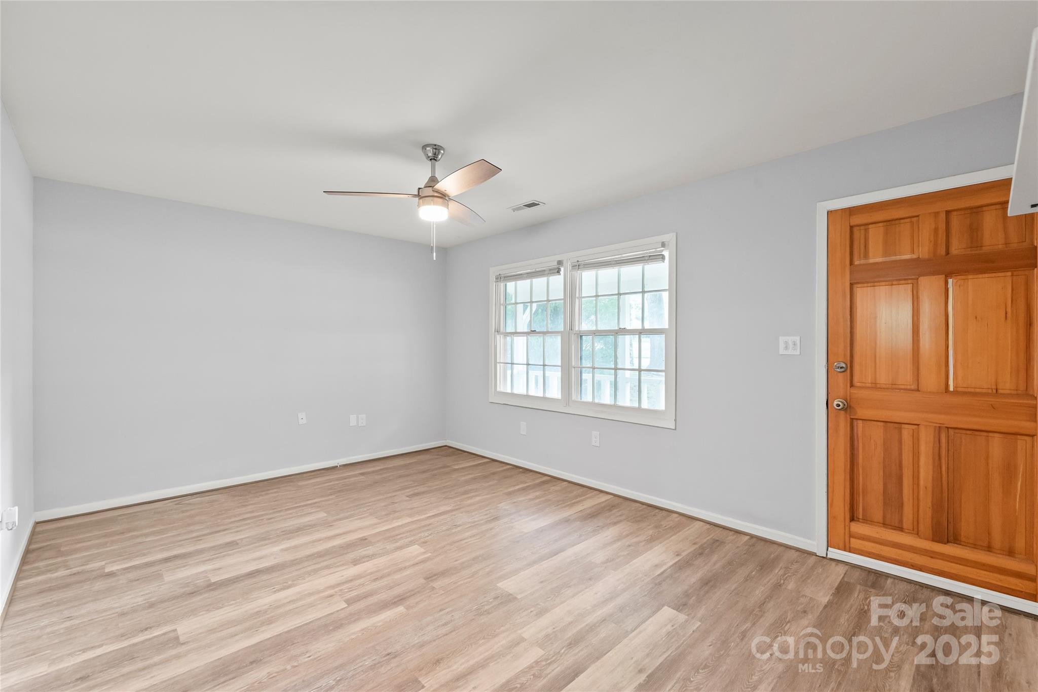 3312 Autumn Ridge Drive Charlotte, NC 28269 - Photo 8 of 32 Gallery Image 8