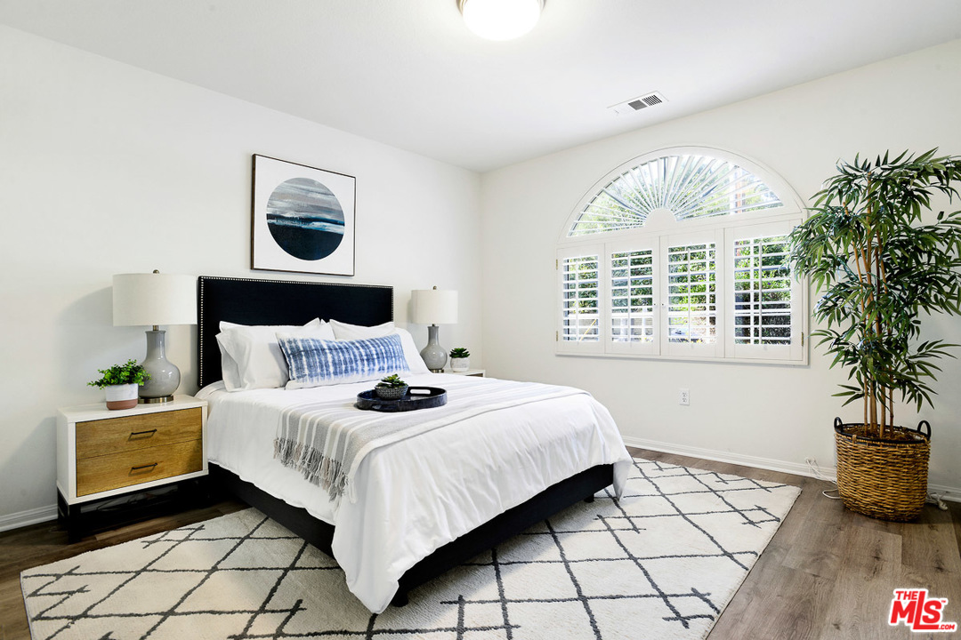 314 Ultimo Avenue Long Beach, CA 90814 - Photo 18 of 23