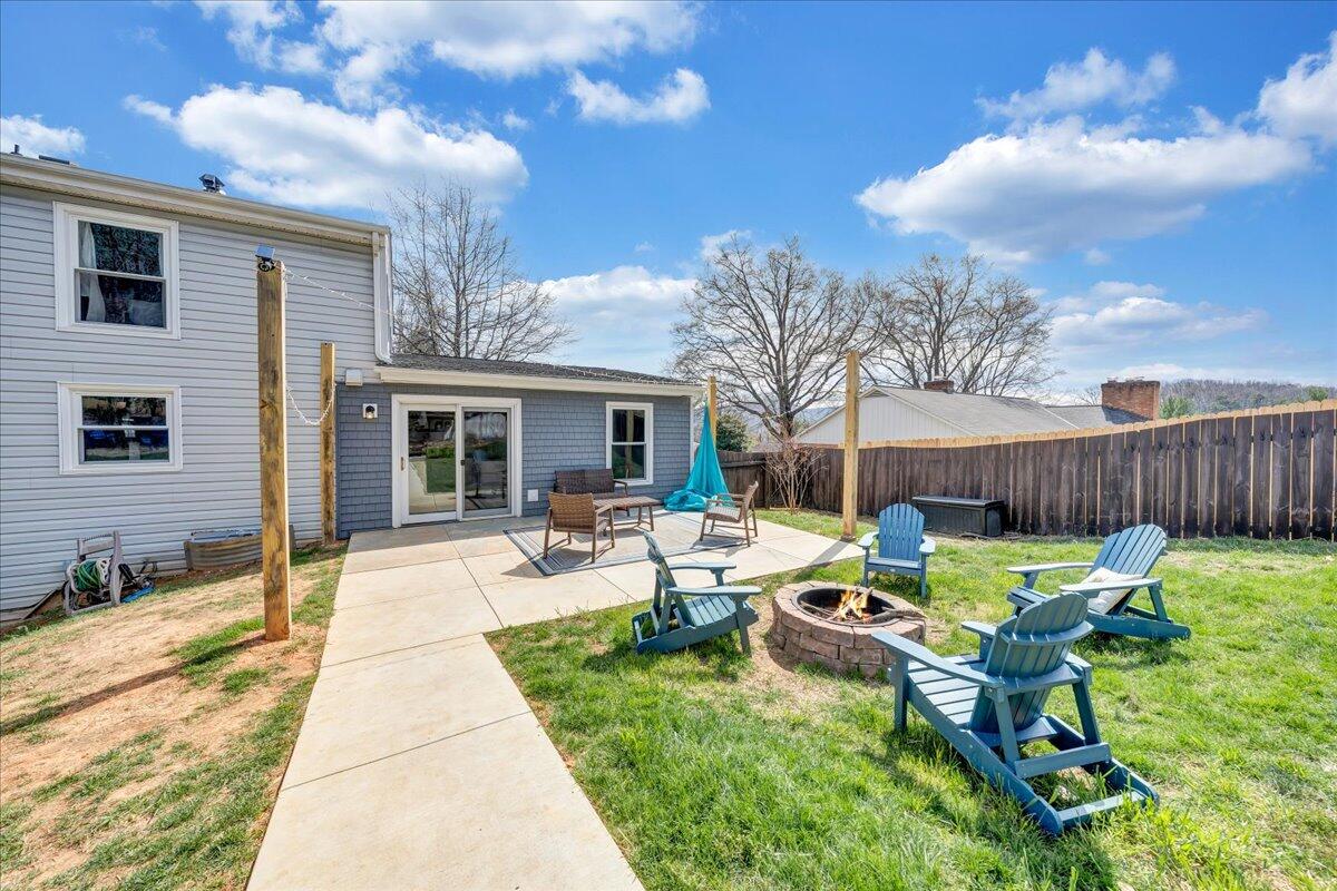 123 Bartley Drive Salem, VA 24153 - Photo 50 of 57 a garden view with sitting space