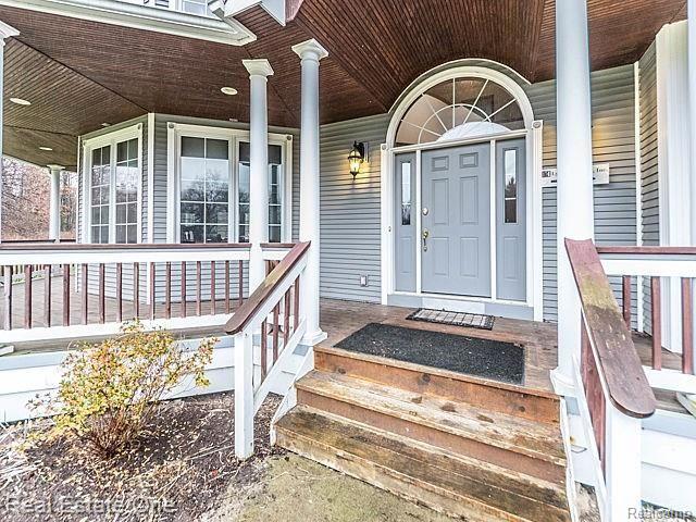 2111 Lone Tree Road Milford, MI 48380 - Photo 45 of 56 5_62.jpg
