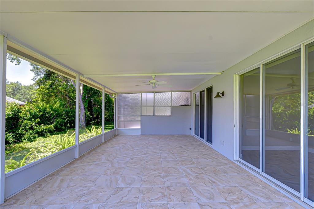 6069 Sandhill Ridge Drive Lithia, FL 33547 - Photo 26 of 42