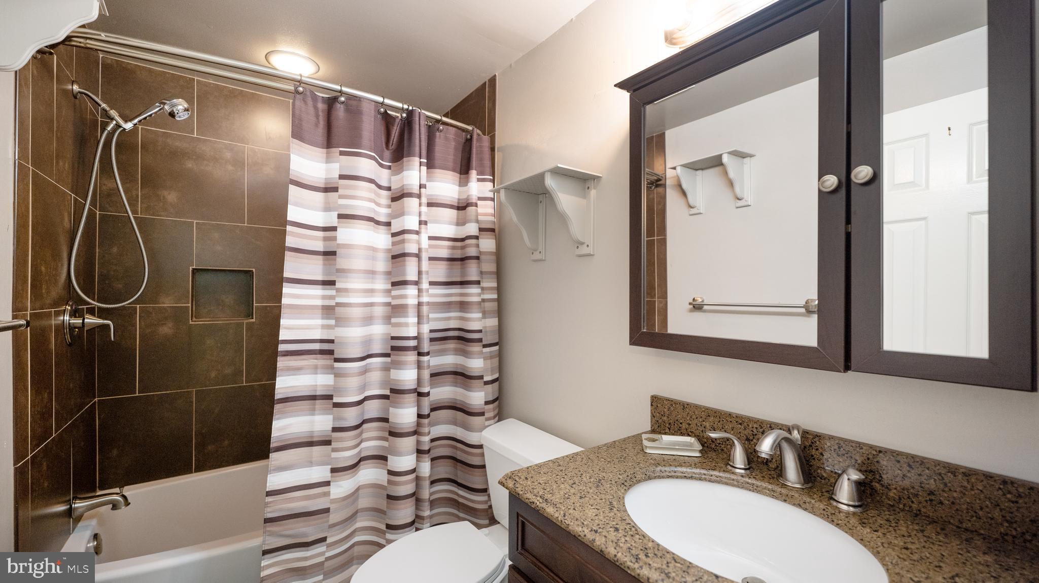 2210 Wimbledon Circle Silver Spring, MD 20906 - Photo 18 of 29 Primary Bathroom