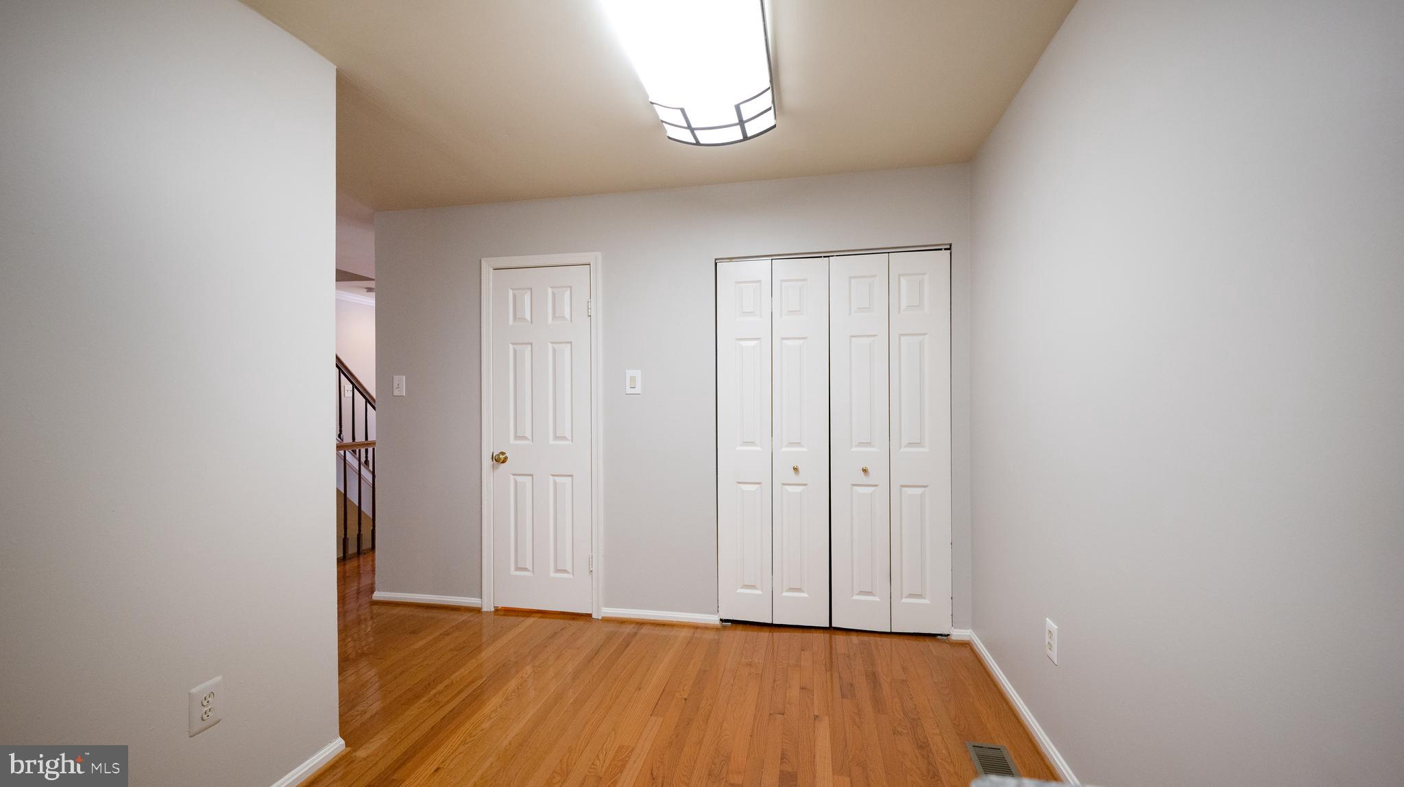 2210 Wimbledon Circle Silver Spring, MD 20906 - Photo 7 of 29 Breakfast Area