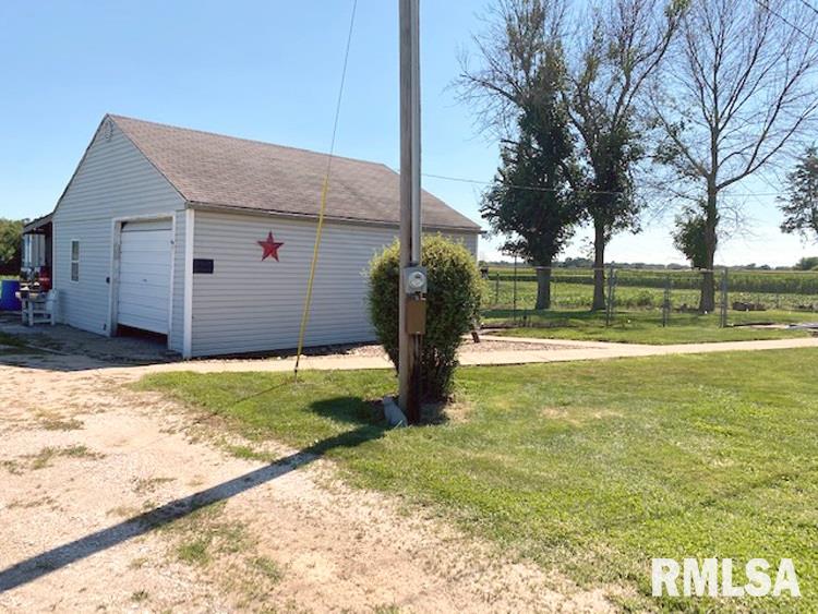 26067 East Breeds Road Canton, IL 61520 - Photo 27 of 32 Gallery Image 27
