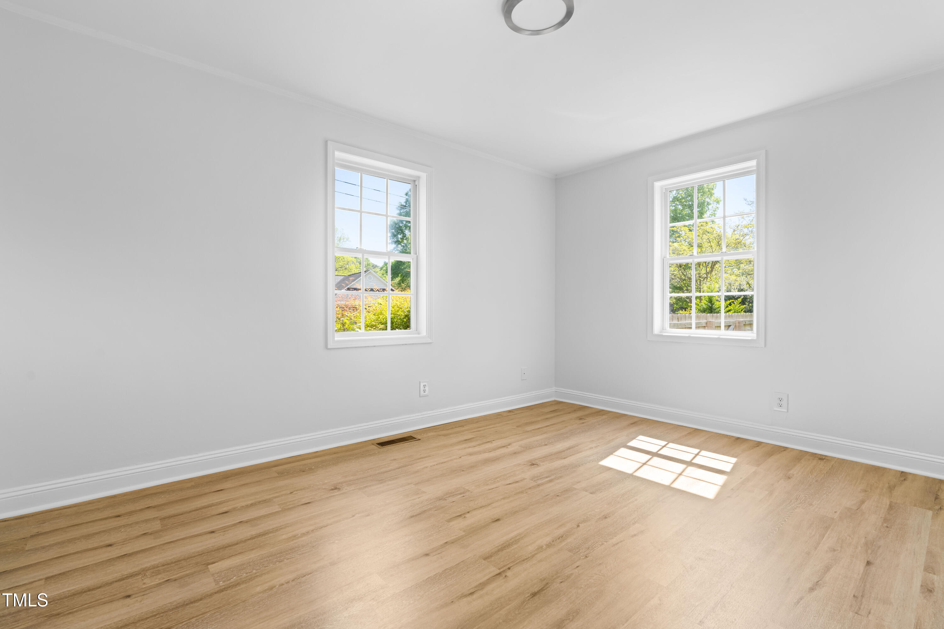 705 Hartford Road Raleigh, NC 27610 - Photo 13 of 24 DSC00397