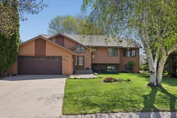 $325,000 | 613 24th Street Southeast, Willmar, MN 56201