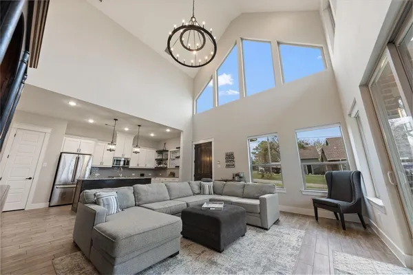 $949,000 | 120 Coffee Circle, Pottsboro, TX 75076