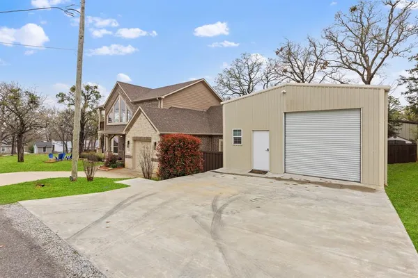 $949,000 | 120 Coffee Circle, Pottsboro, TX 75076