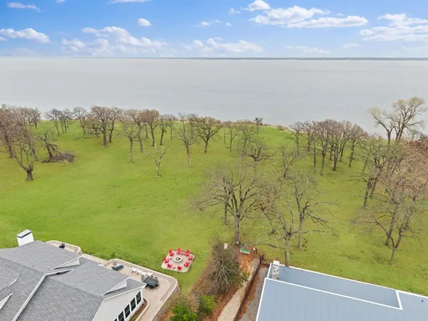 $949,000 | 120 Coffee Circle, Pottsboro, TX 75076