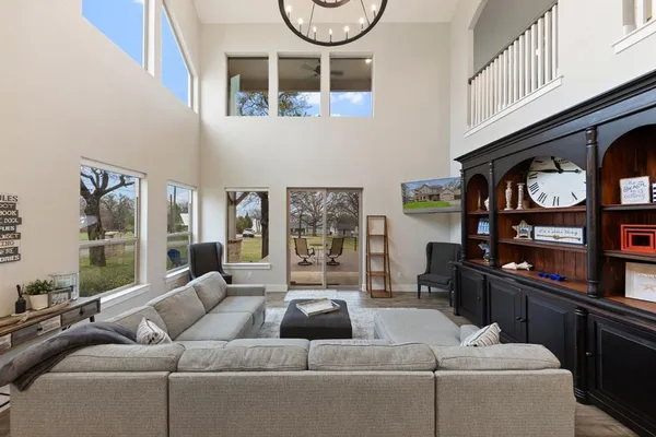 $949,000 | 120 Coffee Circle, Pottsboro, TX 75076