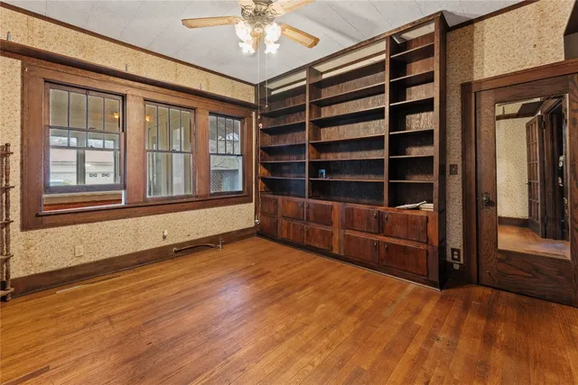 $219,900 | 501 East 6th Street, Cameron, TX 76520