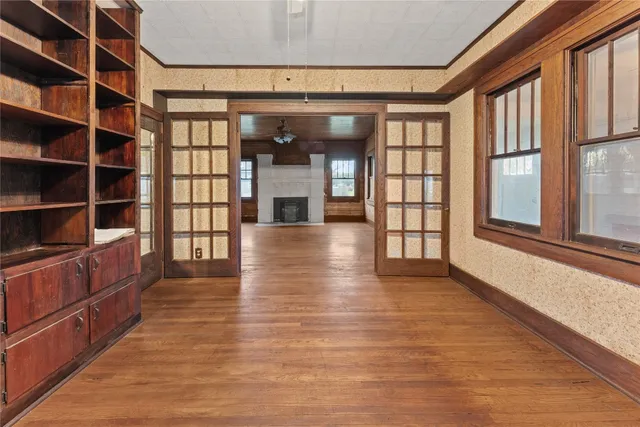 $219,900 | 501 East 6th Street, Cameron, TX 76520