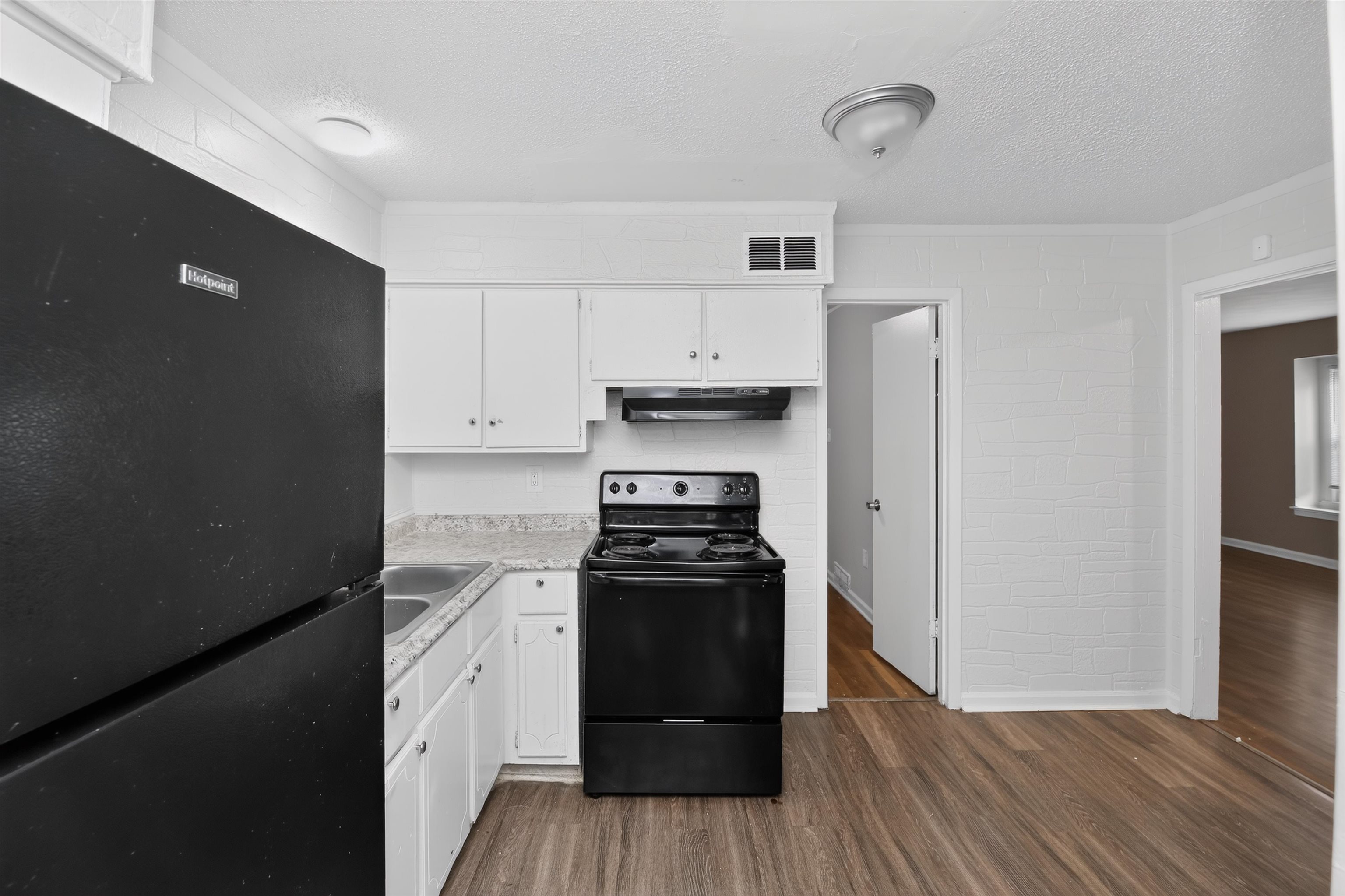 3994 Leech Road Memphis, TN 38109 - Photo 11 of 30
