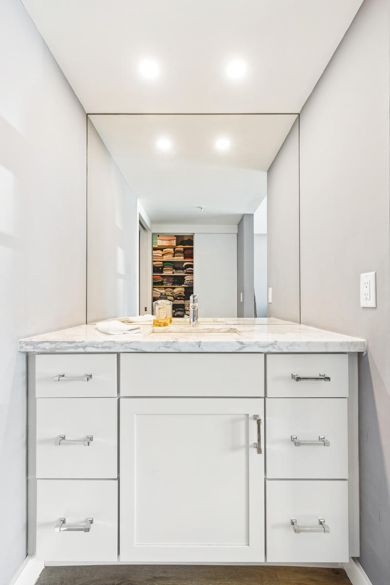 2301 Marina Isle Way, Unit 202 Jupiter, FL 33477 - Photo 19 of 37 Master Vanity