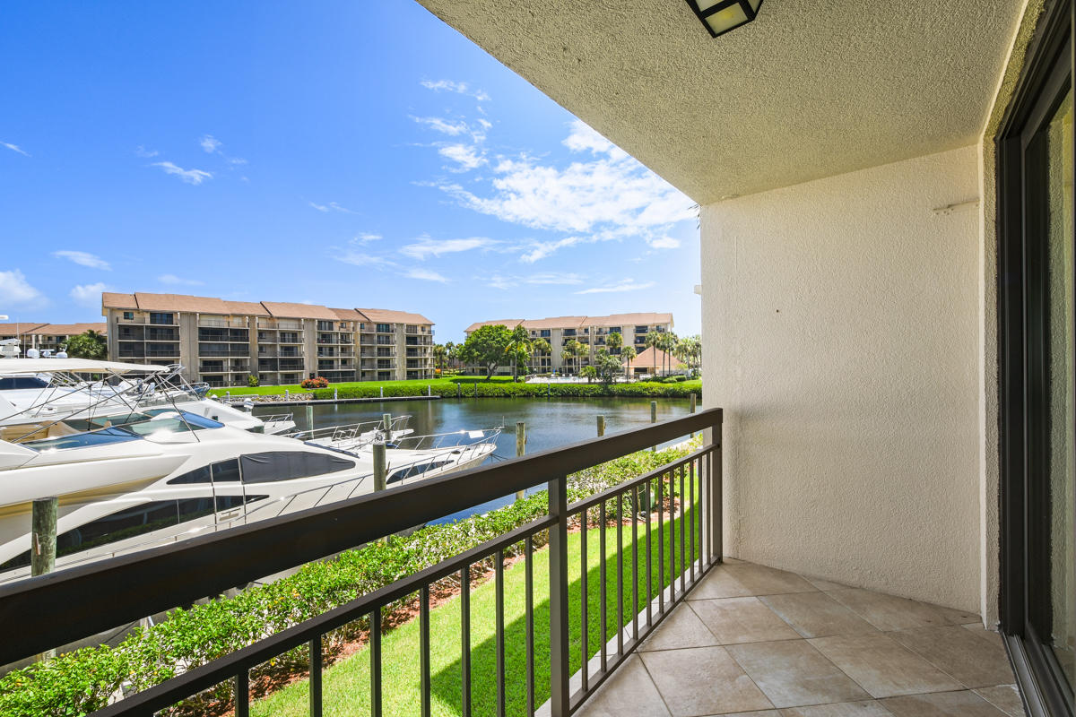 2301 Marina Isle Way, Unit 202 Jupiter, FL 33477 - Photo 33 of 37 Marina View