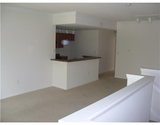 5840 West Sample Road, Unit 3023 Coral Springs, FL 33067 - Photo 3 of 14 Living Room