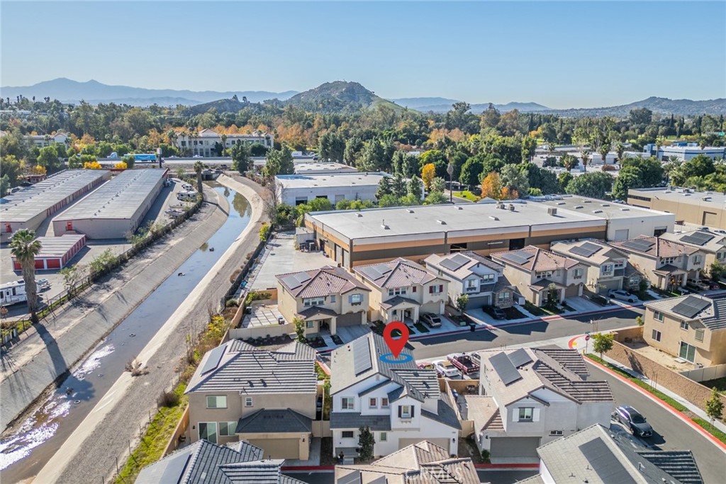 1810 Parkplace Lane Riverside, CA 92501 - Photo 42 of 52 an aerial view of a city