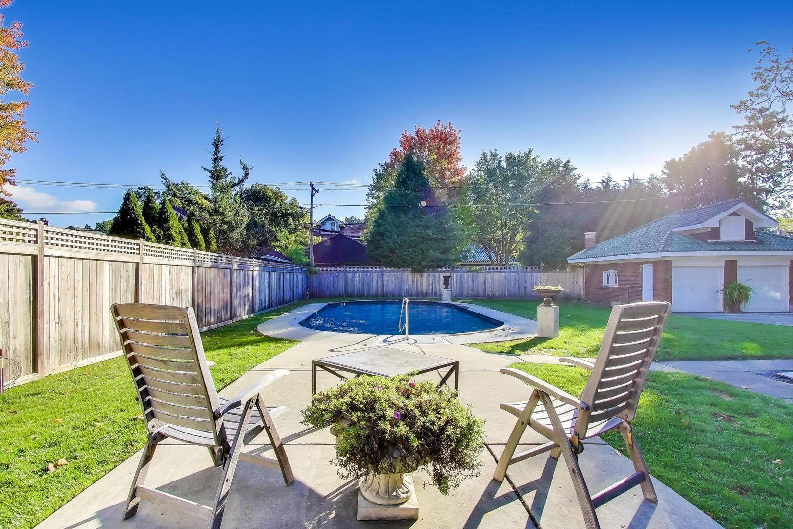 823 Jackson Avenue River Forest, IL 60305 - Photo 50 of 60 a view of a chairs and table in the yard