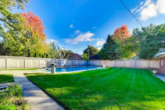 $2,150,000 | 823 Jackson Avenue, River Forest, IL 60305