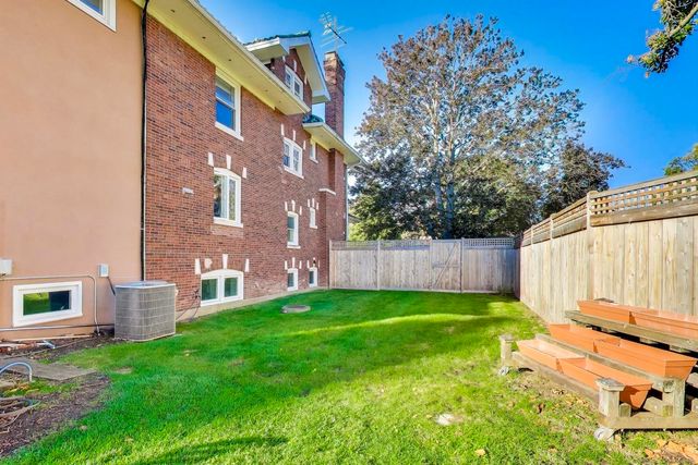 $2,150,000 | 823 Jackson Avenue, River Forest, IL 60305