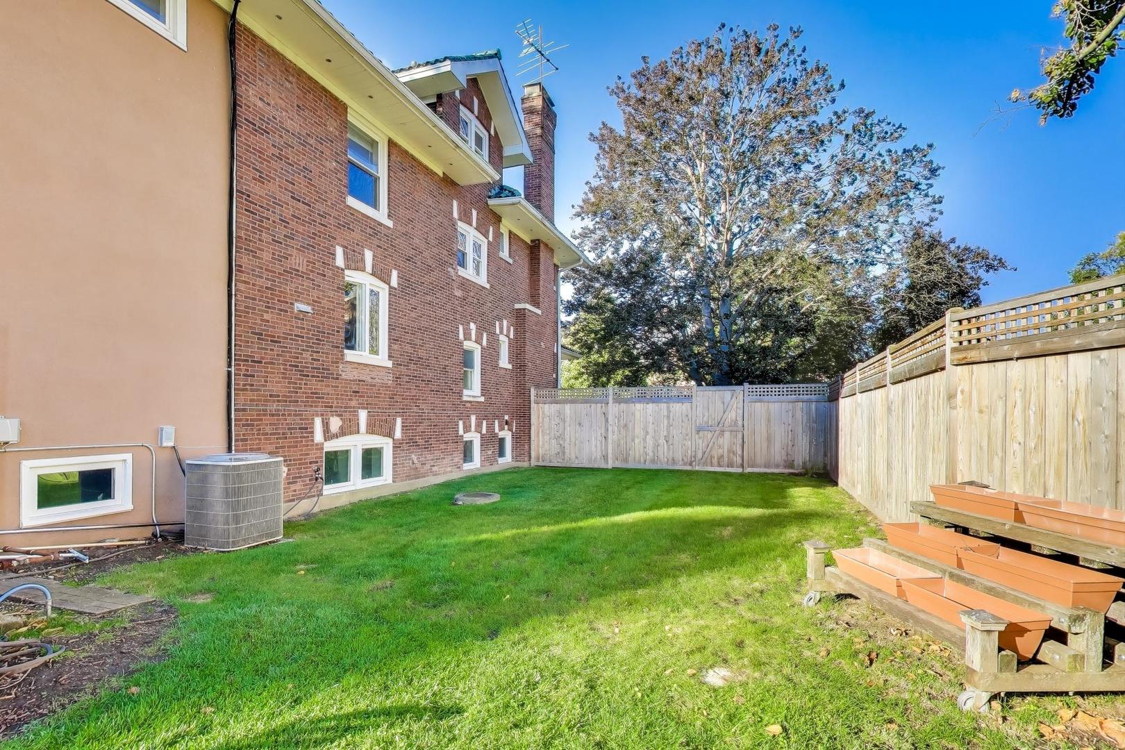 823 Jackson Avenue River Forest, IL 60305 - Photo 54 of 60 a view of a back yard of the house