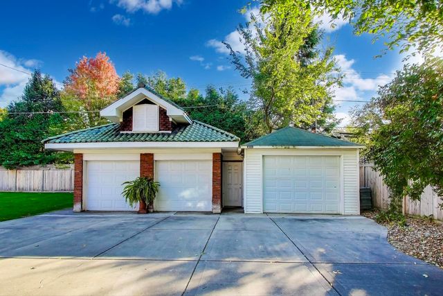 $2,150,000 | 823 Jackson Avenue, River Forest, IL 60305