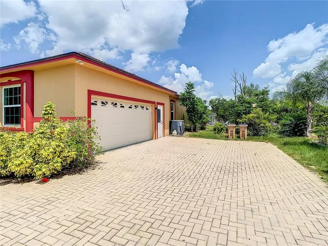 $1,149,000 | 16300 Johns Lake Road, Clermont, FL 34711