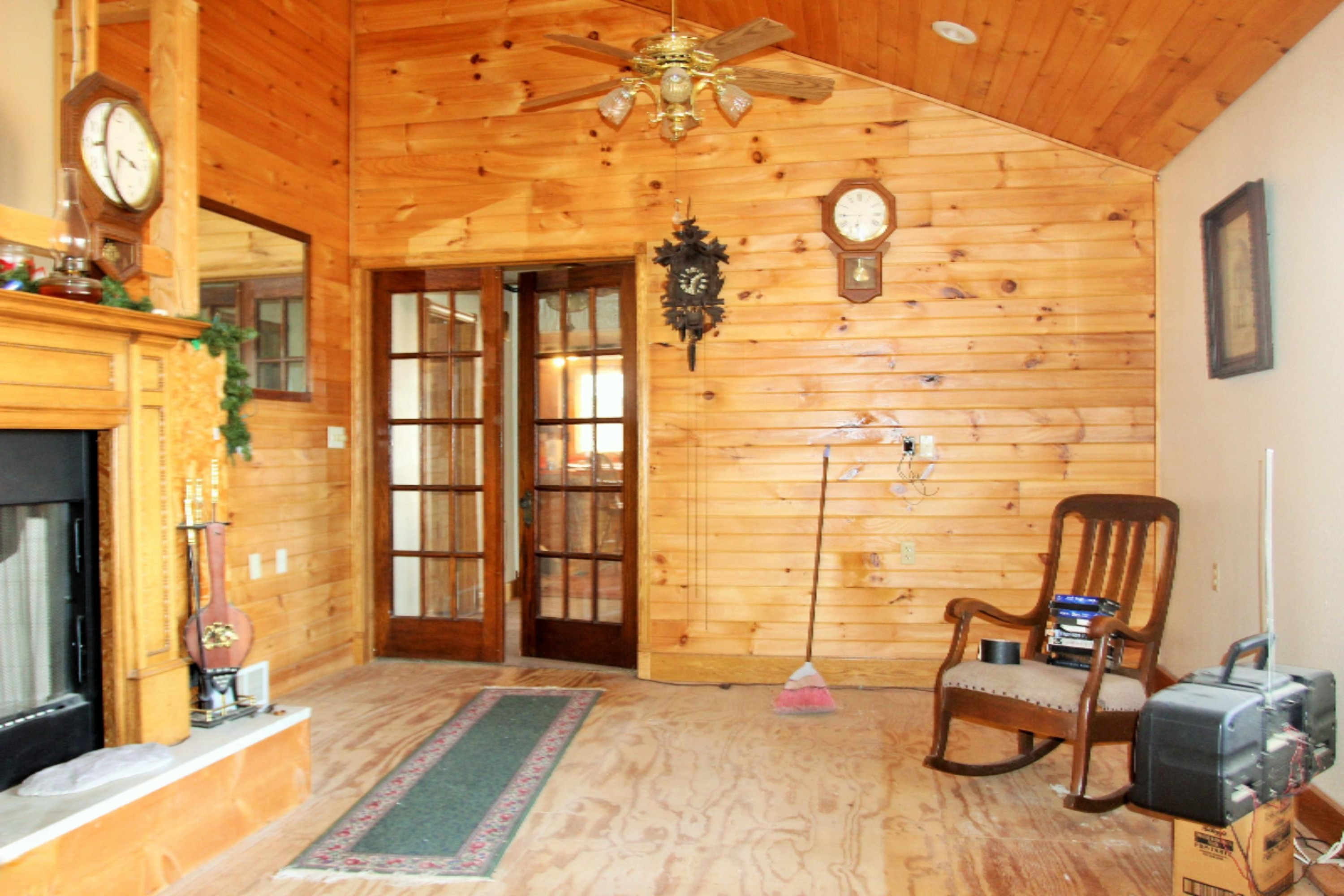 9336 Ionia Road Bellevue, MI 49021 - Photo 6 of 20 IMG_5018 (2)