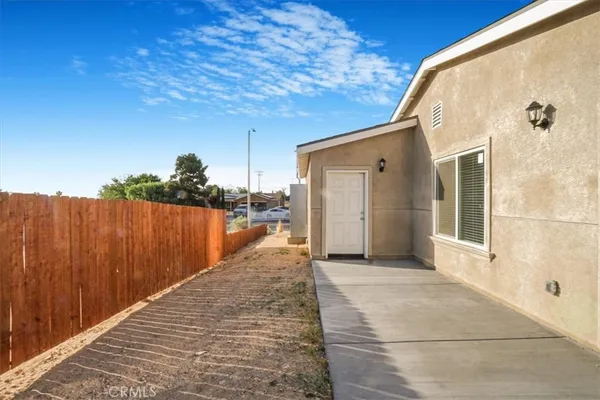 $475,000 | 16105 Tawney Ridge Lane, Victorville, CA 92394